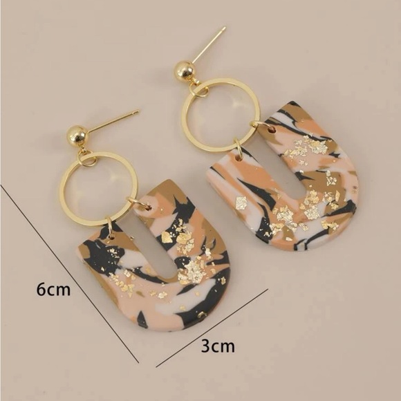 Resin Earrings - Picture 2 of 2